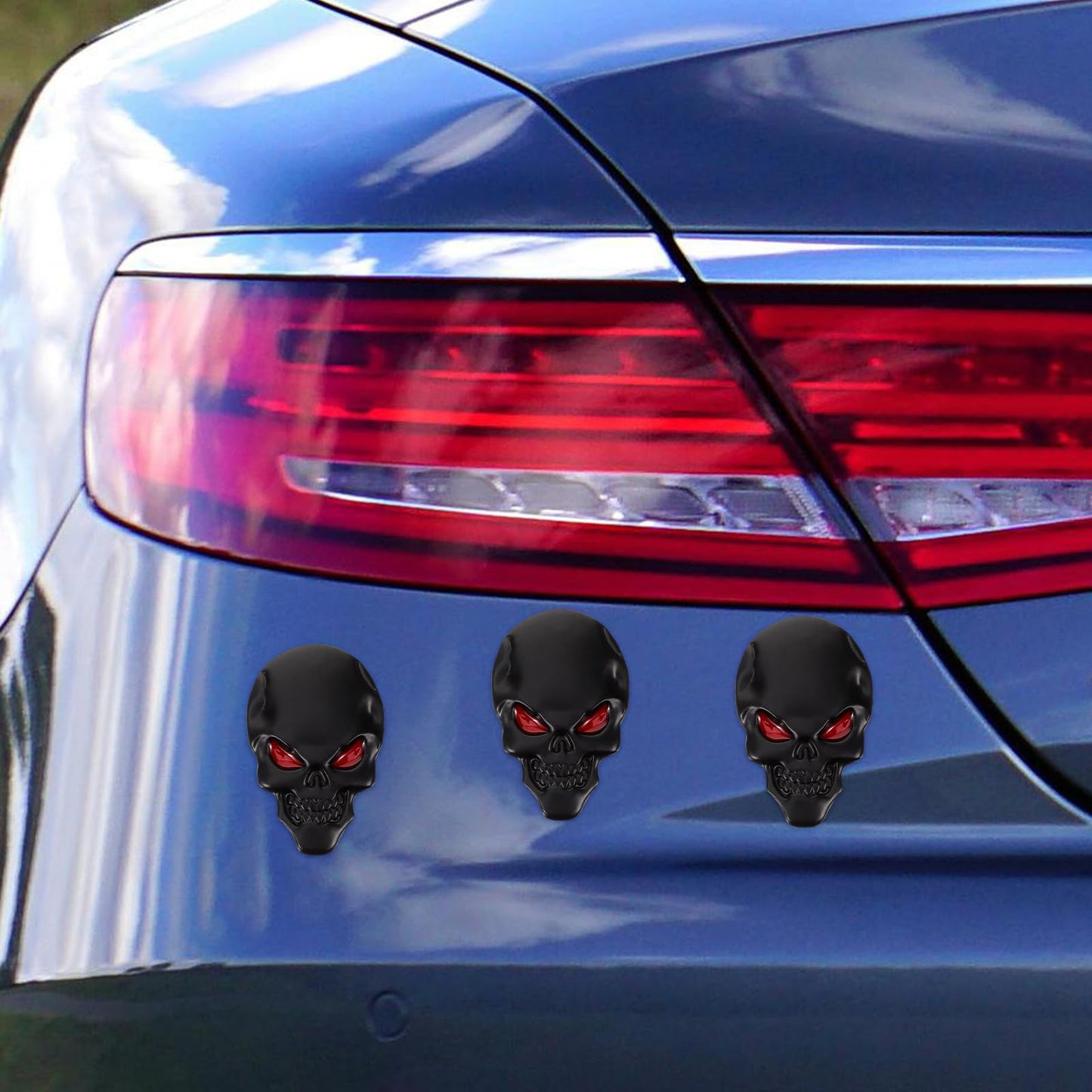 GLEAVI 4Pcs Black Zinc Alloy 3D Skull Car Decals Universal Metal Emblems for Vehicle Decoration 1.96X1.29 Inch