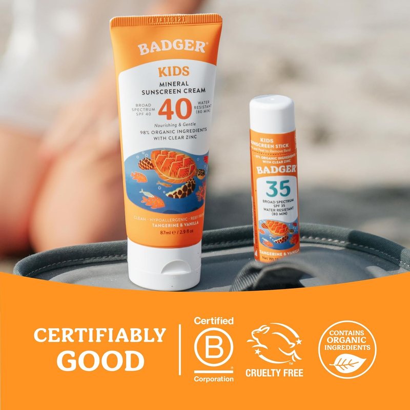 Badger Mineral Kids Sunscreen Face Stick SPF 35, Zinc Oxide Travel Size Sunscreen Stick for Kids, 97% Organic Ingredients, Reef Safe, Water Resistant, .65 oz