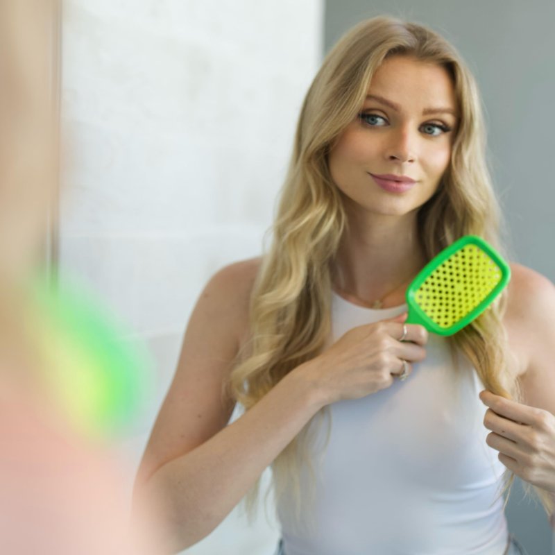 FHI Heat UNbrush Detangling Brush for Pain-Free Brushing on All Wet or Dry Hair Types — Durable DuoFlex Anti-Static Bristles, Lightweight Handle, Vented Hair Brush