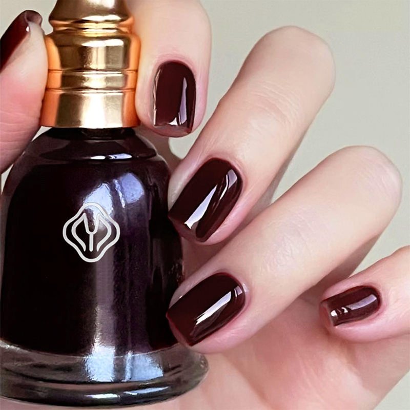COSMOO 15ml Dark Red Quick Dry Nail Polish, Brown Red Chip-Resistant Nail Lacquer for Nail Art