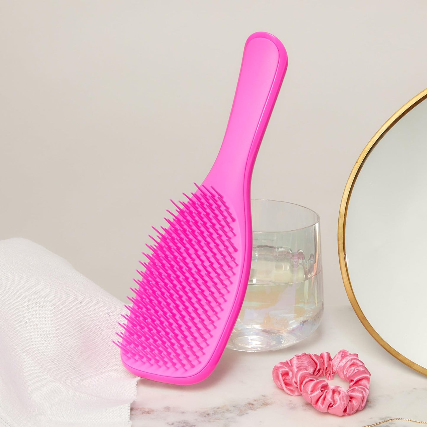 Tangle Teezer Fine Ultimate Detangler Brush, Dry & Wet Hair Brush to Detangle & Reduce Breakage for Fine Hair Types, Runway Pink