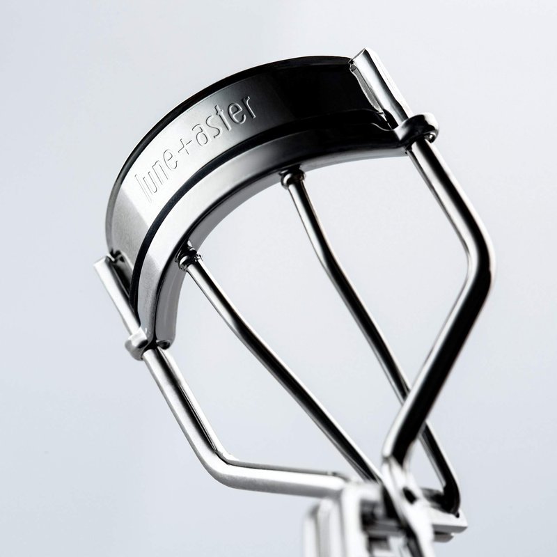 Lune+Aster Powerlash Eyelash Curler | Japanese-Designed, Universal Shape with Soft, Rounded Cushioned Pads