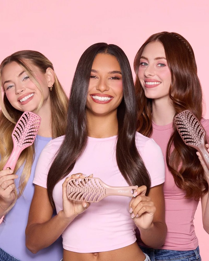 FHI Heat Detangling Smoothing Brush - Heat Resistant for All Hair Types | Pain-Free Brushing