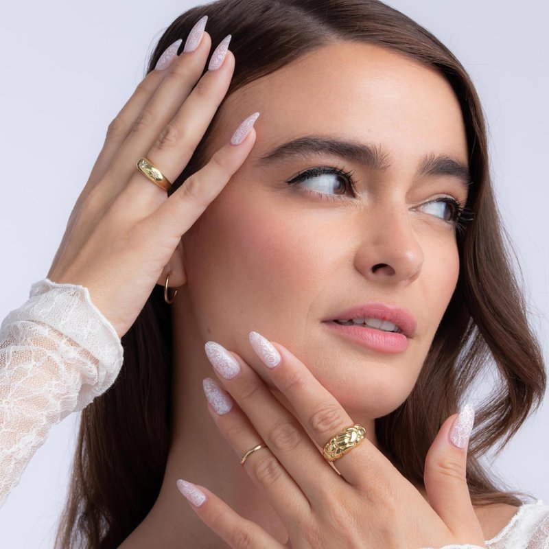 Press On Nails - Beige Lace Almond Fake Nails | 30 Nails in 15 Sizes, Reusable Salon Quality
