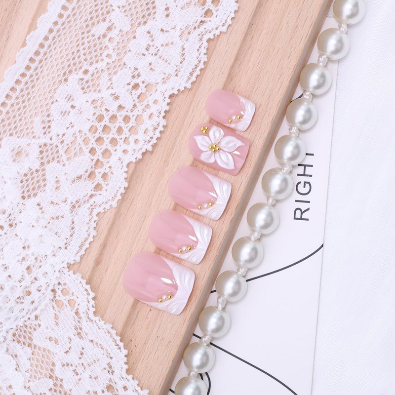 French Tip Press on Nails Short Square Fake Nails White Flower Full Cover Glue on Nails with 3D Rhinestones Designs Spring Summer Floral False Nails Nude Glossy Artificial Acrylic Nail for Women 24Pcs