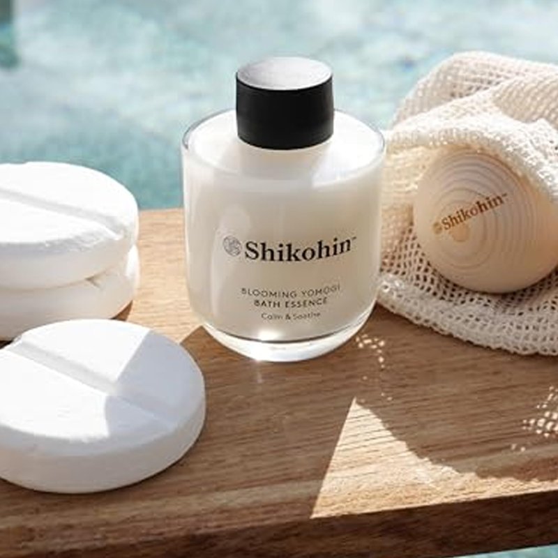Blooming Yomogi Bath Essence: Milky Bath Oil with Yomogi Leaf, Camellia & Rice Bran - Natural Aromatherapy Soak - 100ml - Forest Bathing Scent - Vegan, Cruelty-Free