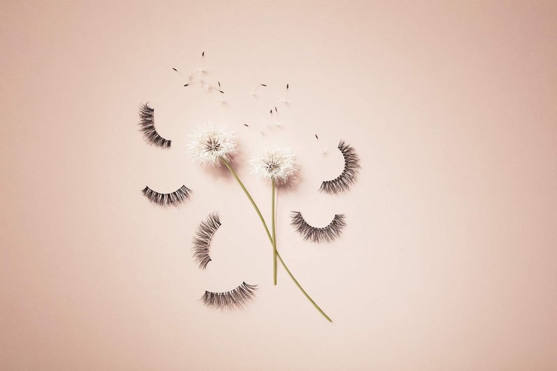 Naked Lashes 421