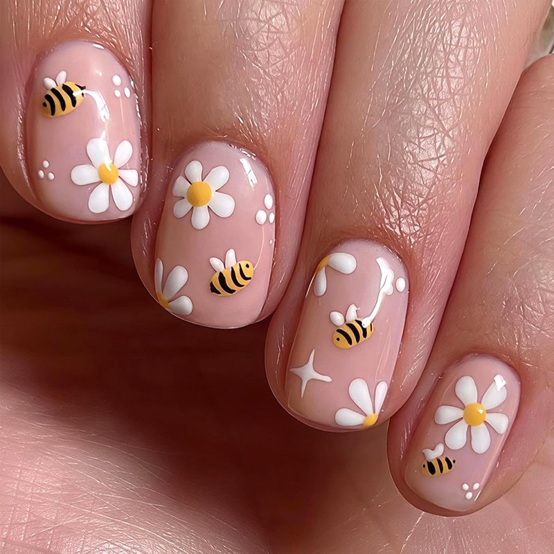 Press On Nails - Short Square Floral Design with Bee | 24 Pcs Glossy Artificial Nails for Spring & Summer