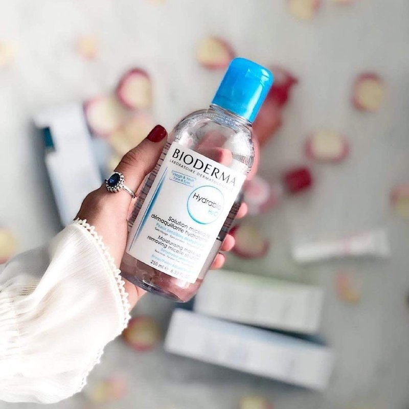 Bioderma Hydrabio DUO H2O Micellar Water Cleansing and Make-Up Removing for Dehydrated Sensitive Skin, 33.4 Fl Oz