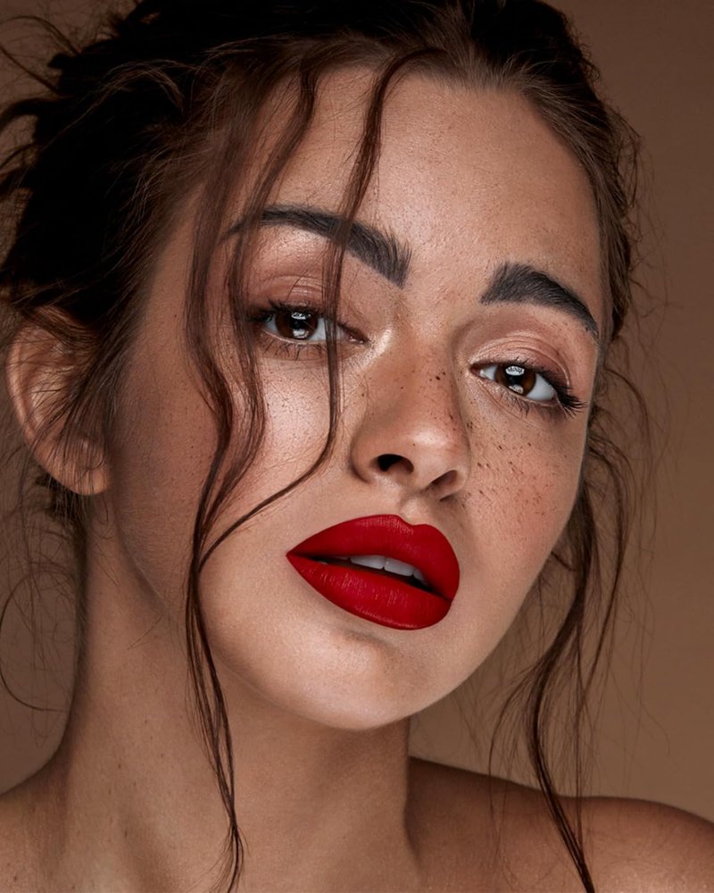**MAKI YIKA Red Lipstick - Long Lasting, No Smudge Matte Liquid Lip Color | Transferproof & Cruelty-Free**