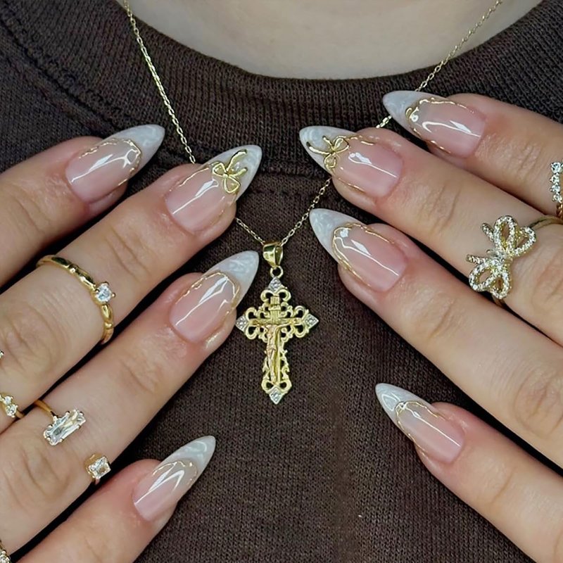 24Pcs White French Tip Press on Nails Medium Almond Fake Nails with 3D Bow Design Gold Line Artificial Stick on Nails Cute False Nails French Full Cover Glue on Nails for Women Manicure Salon Kits