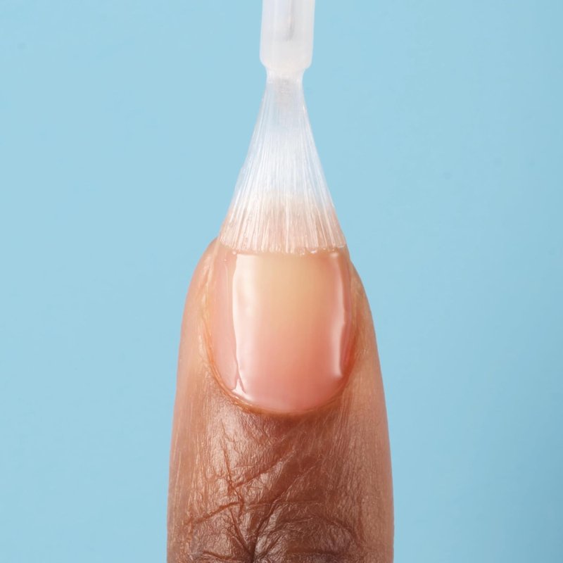 Sally Hansen Perfect Brush-On Nail Glue | Long-Lasting Hold, Precision Brush, Vitamin E & B5 Formula | Gentle & Non-Damaging for Natural Nails | Travel-Friendly Bottle