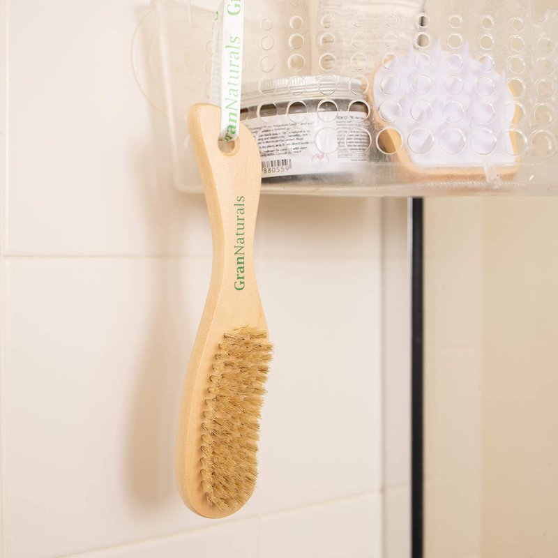 GranNaturals Wooden Nail Brush - Nail Cleaner Tool for Fingernail, Toenail - Dry Clean Scrubber with Thick Bristles and Wood Handle - Manicure and Pedicure Supplies for Gardeners, Mechanics, Salon