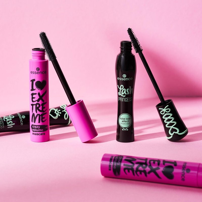 Essence | I Love Extreme Crazy Volume Mascara | Intense Volume & Length in One Swipe | Vegan & Cruelty-Free