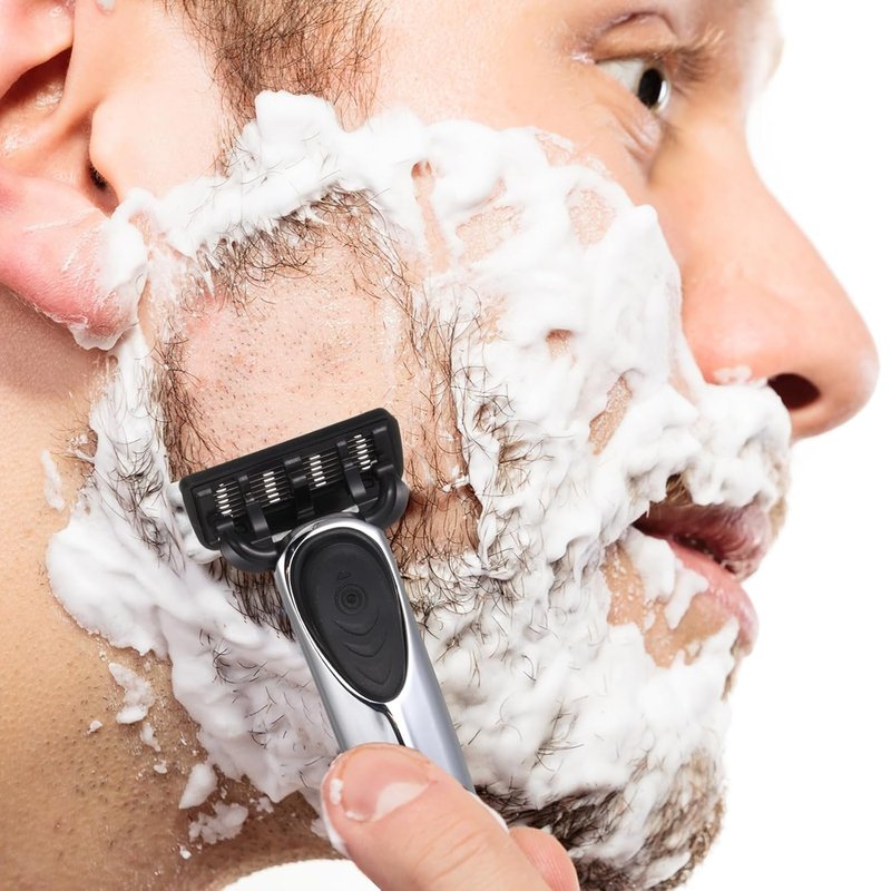 Skiennix 22-Piece Men's Razor Set - Refillable 7-Blade Sensitive Skin Kit for Comfortable Shaving