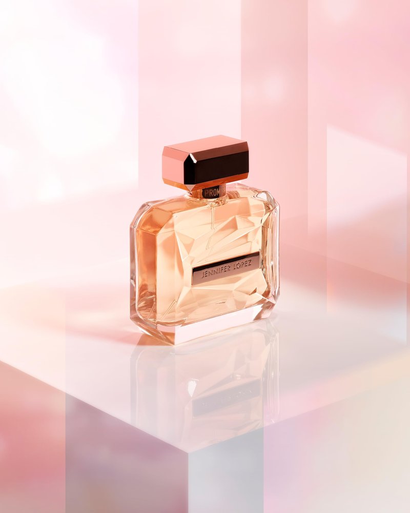Jennifer Lopez Promise Perfume, Eau De Parfum Spray 1.0 Fl Oz (30 ml) Floral Woody Womens Perfume, Notes of Citrus, Amber, Dewy Honeysuckle