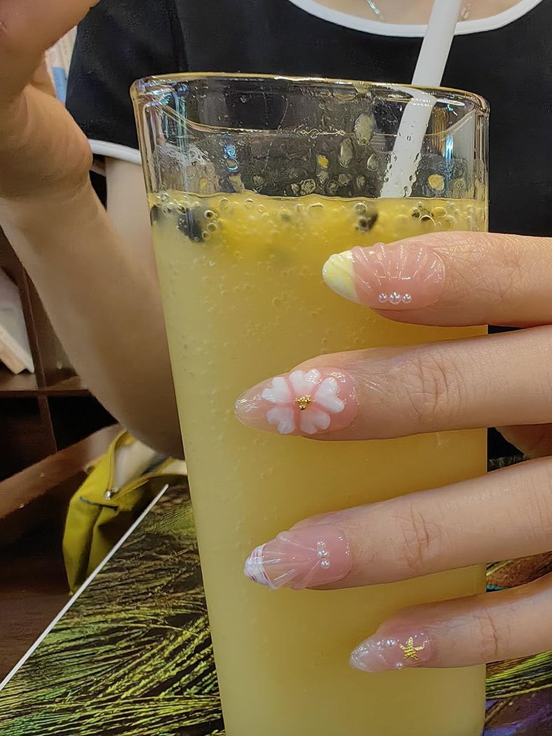 10 Short Almond Handmade Press On Nails | 3D Floral Gradient Color with Cute Starfish & Seashell,New styles for Autumn & Winter | Skip Salon Trips, Easy to Apply & Remove, Reusable (SeafishA02, XS)