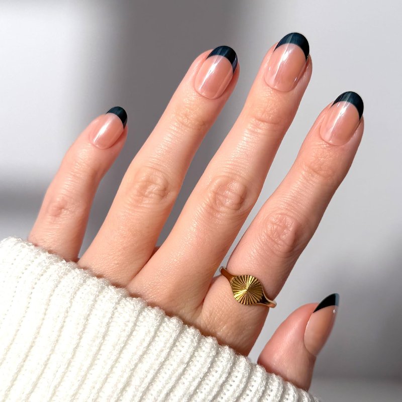 Glamnetic Press On Nails - Short Round Fake Nails, Black French Tip Nails, Onyx Glaze | 12 Sizes - 30 Nail Kit with Glue