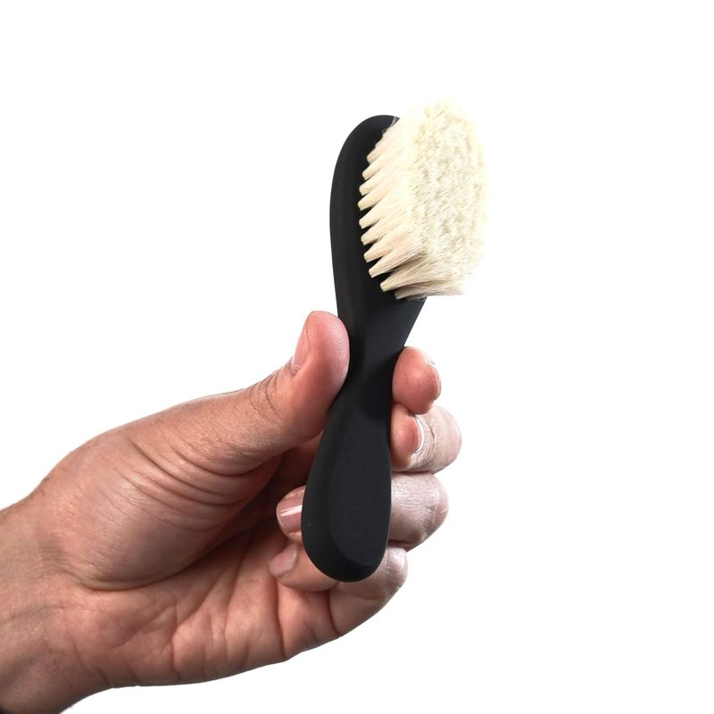 L3 Level 3 Clipper Brush - Soft Bristles for Comfortable Styling - Compact Design for Barbers & Hair Stylists
