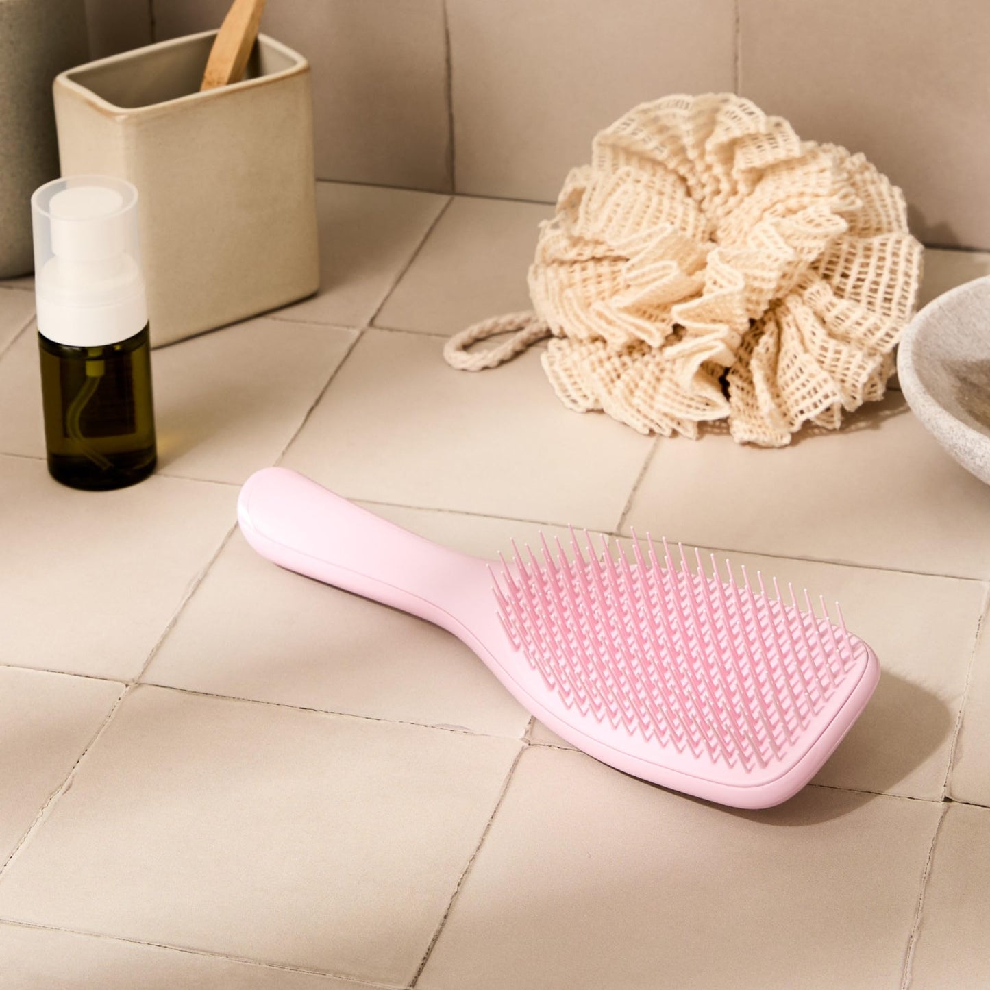 Tangle Teezer Ultimate Detangler Brush for Wet & Dry Hair, Eliminates Knots & Reduces Breakage for Straight to Wavy Hair Types, Millennial Pink