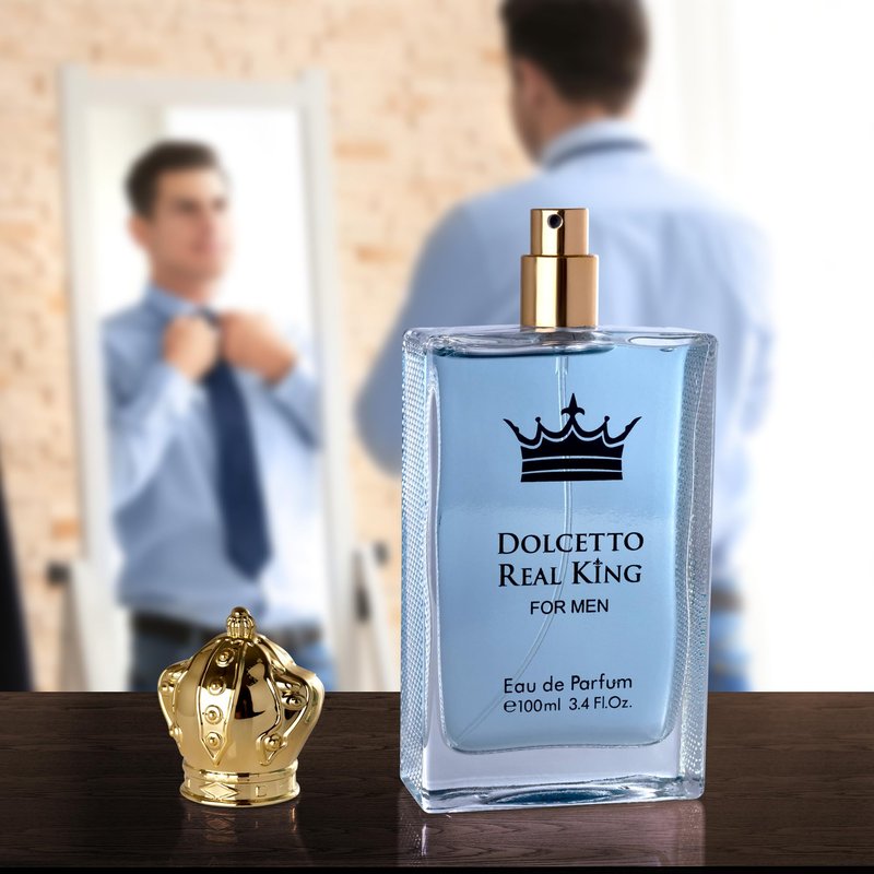 Dolcetto Real King Eau De Parfum for Men woody & Aromatic Fragrance - Citrus Notes & Pimento Essence with Masculine Base - Blend of Spicy Pepper, French Lavender & Haitian Vetiver - 100ml Bottle