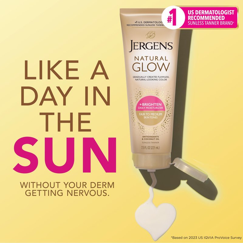 Jergens Natural Glow Self Tanner Body Lotion, Sunless Tanning, Fair to Medium Skin Tone, Daily Moisturizer with Coconut Oil, Vitamin E and Antioxidants, 7.5 Oz, Pack of 2
