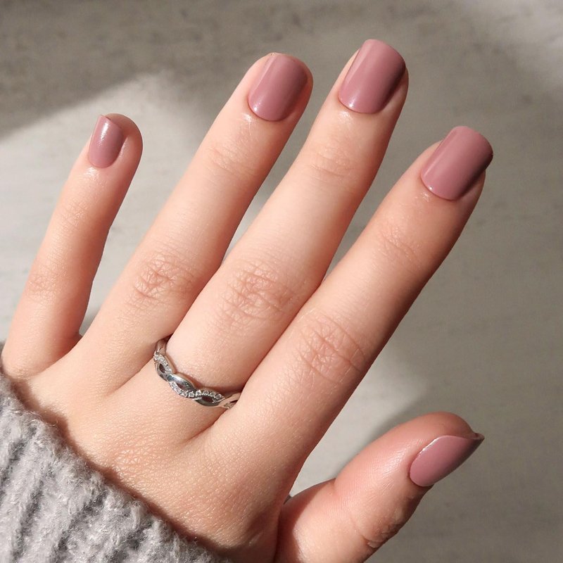 Glamnetic Press On Nails - Super Short Round Fake Nails, Muted Mauve Purple Nails, Mauve Cutie | 12 Sizes - 30 Nail Kit with Glue