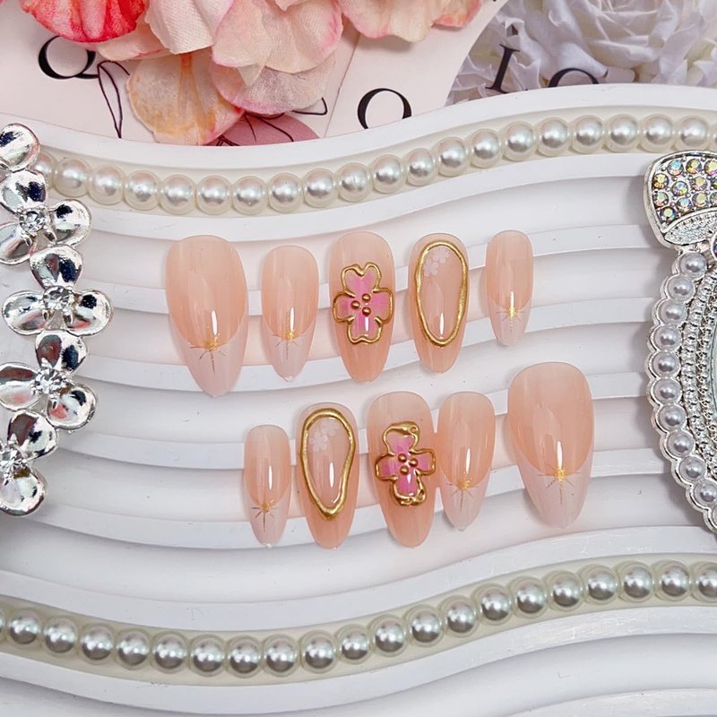 24Pcs Handmade Flower Press on Nails Long Almond Fake Nails White French Tips Glue on Nails Floral with Gold Edge Design Star False Nail Full Cover Spring Summer Stick on Nail for Women