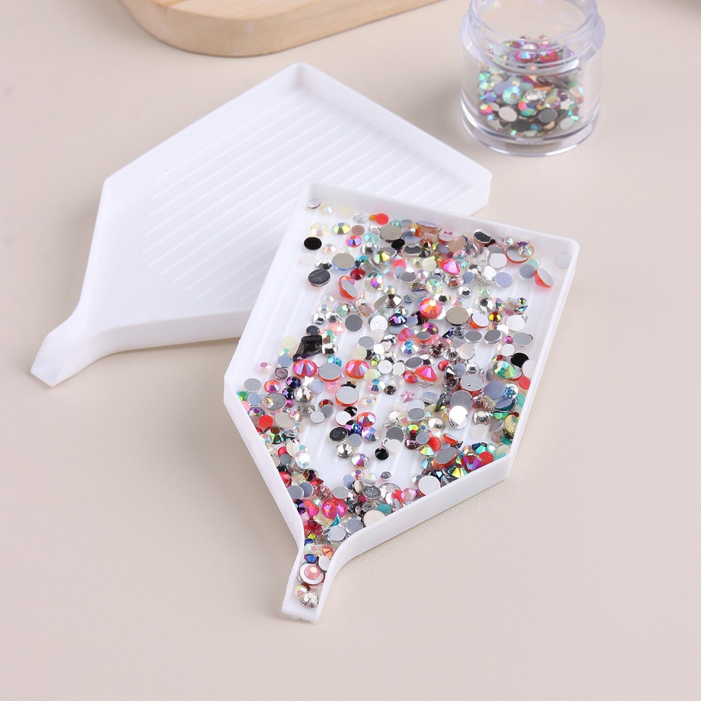 SUTOKAKA Rhinestone Picker Tool Kit for Diamond Painting Art, Refillable Wax Pen, 3Pcs Wax Refills with 5Pcs Gem Beads Rhinestone Trays Pick up Bedazzling Tools for DIY Craft