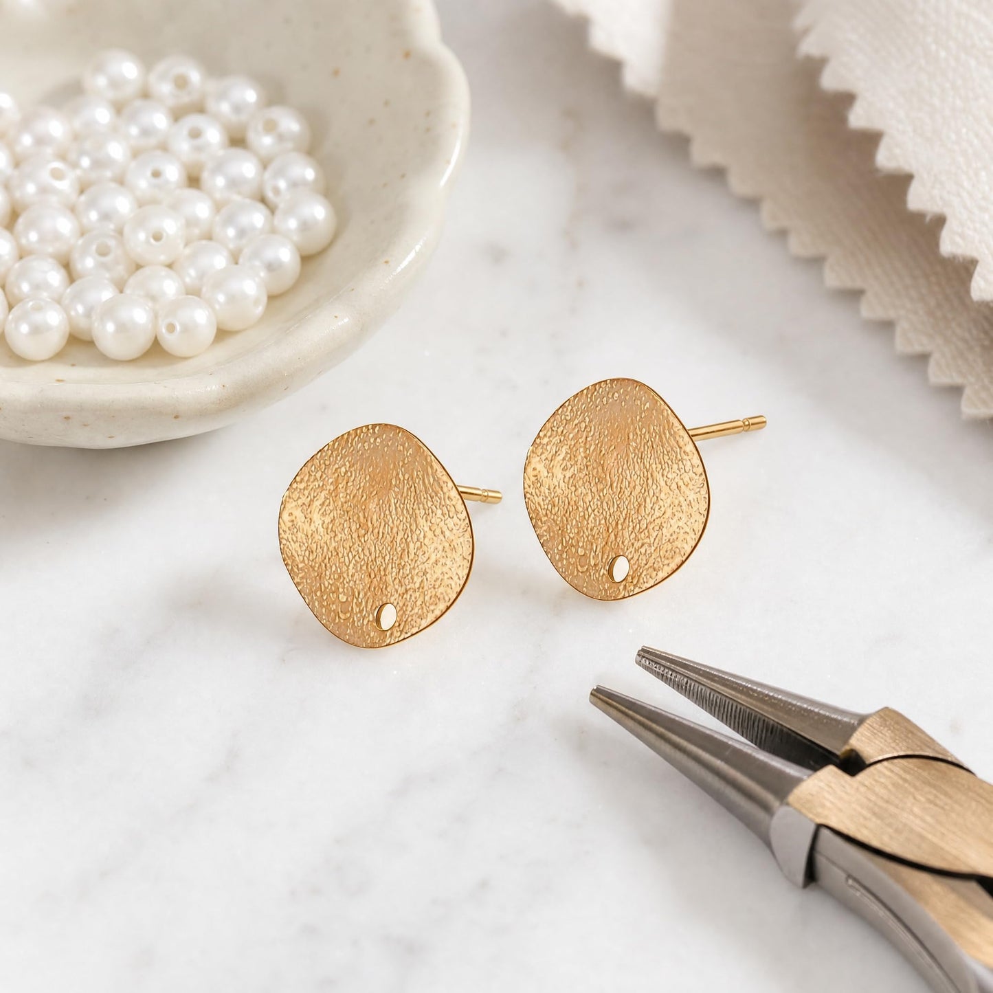 Milisten 30pcs Stainless Steel Earrings Posts Round Blank Peg Earrings Posts Flat Pad Ear Components Findings DIY Crafts (Golden)