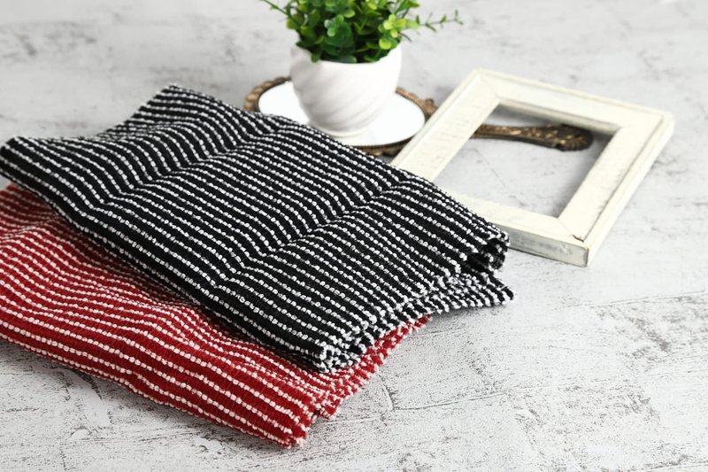 Exfoliating Washcloth [Made in Japan] Extra Long Exfoliating Towel Special Texture Makes Fluffy Foam Lather, Back Scrubber, Dead Skin Cell Remover, Loofah for Women and Men (Black)