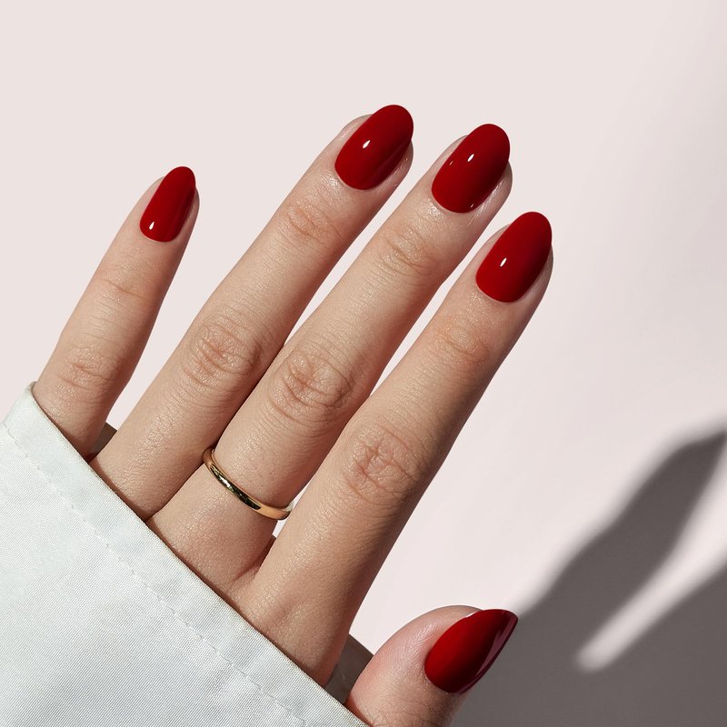 BTArtbox Press On Nails Short - Red Press on Nails Short Oval Nails Fake Nail with Nail Glue, Fit Perfectly, Reusable Glue On Nails in 16 Sizes, Cardinal