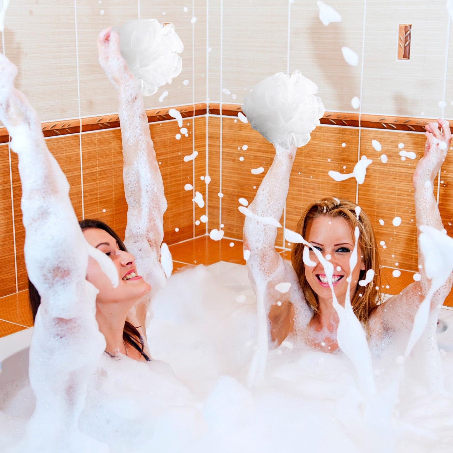 Sunnyray 200 Pcs Loofahs Bulk Bath Sponge Shower Luffas Exfoliating Body Scrubber Packs Soft Mesh Loofahs Balls Travel Cleaning Wash Puff Bathing Accessories for Women Men, 20g (Pure White)