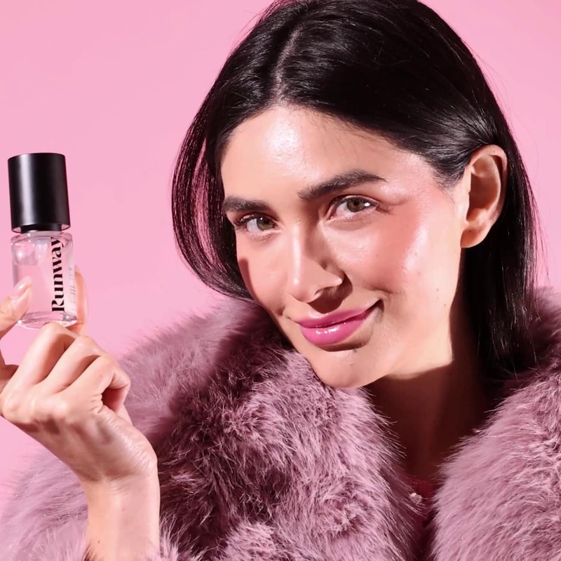 FIRST LOOK Gripping Glow Makeup Primer - Hydrating Serum with Niacinamide & Squalane - 30 ml / 1 fl oz