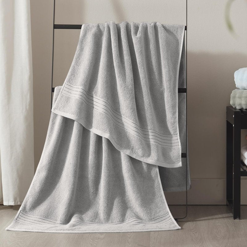 COZYART Light Grey Bath Towels for Bathroom 2 Pcs, 27x54 Cotton Towel Set Super Soft Highly Absorbent Durable 650 GSM Shower Towels for Daily Use