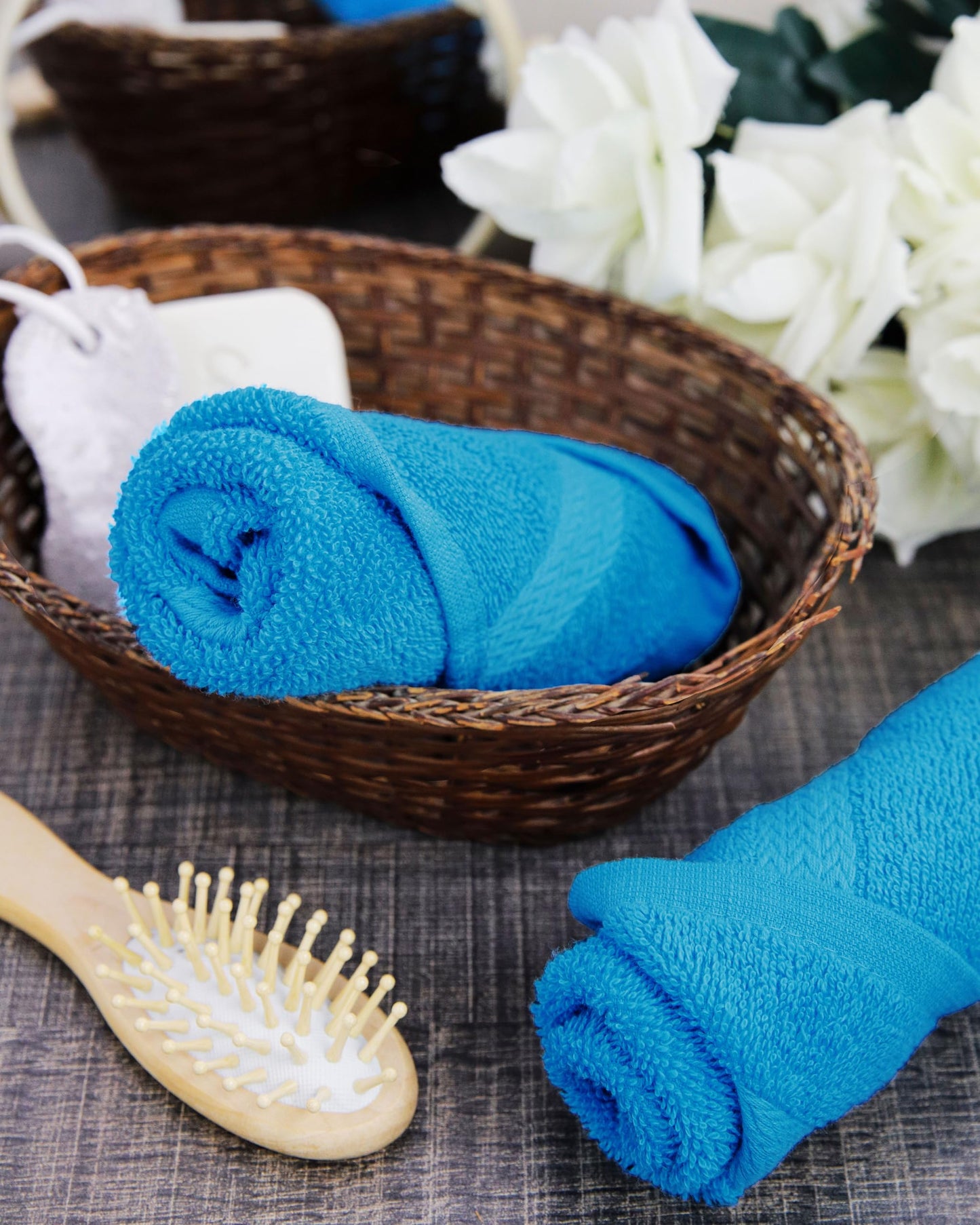 Premium Wash Cloths Set,13 x13 Inches, 100% Cotton Ring Spun, Absorbent and fast dry, Soft Feel Essential Washcloths for Bathroom, Spa, Gym, and Face, fingertip towel,Daily use (Pack of 4) Turquoise