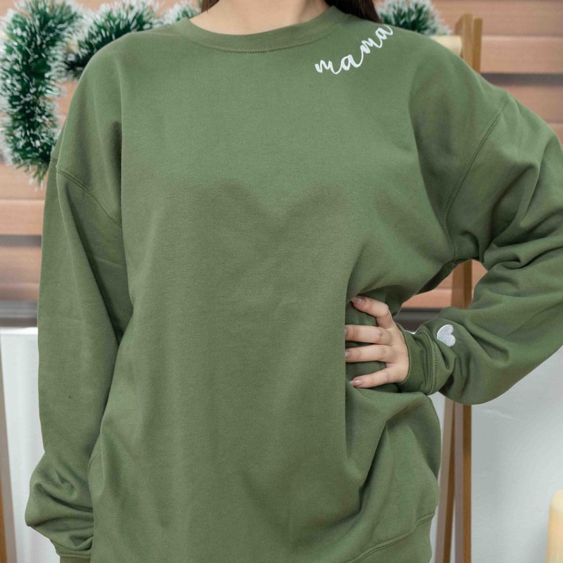 Nani - Mama Mom Mommy Embroidered Crewneck Sweatshirt Heart On Sleeve for Women - Gifts For New Mom Mama Birthday Christmas Mothers Day Valentine Embroidery Pullover Sweater Shirt Military Green