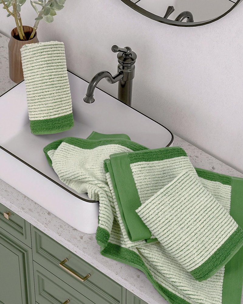 Cleanbear Green Hand Towels for Bathroom, 4 Pack Cotton Towels with Jacquard Weave Deign for Both Decoration and Daily Usage, 28 x 13 Inches