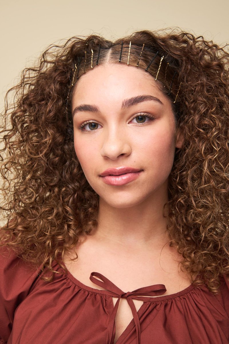 Goody 255-Piece Black Bobby Pin Kit with Magnetic Holder - Ultra-Strong All-Day Hold for Thick, Thin & Curly Hair - Tangle-Free Salon Quality Hair Pins for Updos, Everyday Styling & Events