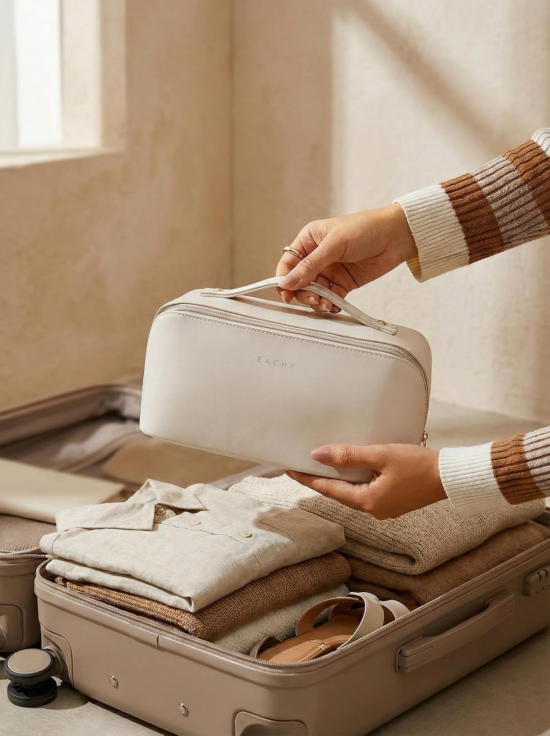 Travel Makeup Bag - Large Capacity Waterproof PU Leather Cosmetic Organizer | Portable Toiletry Bag for Skincare & Brushes