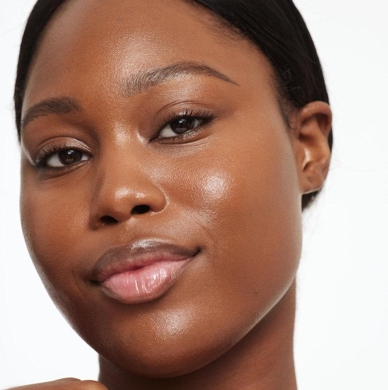 Saie Glowy Super Skin Tint Liquid Foundation - Weightless + Dewy Foundation with Lightweight Medium Coverage - Hydrating Face Makeup + Skin Care Serum Hybrid with Hyaluronic Acid - Shade 27 (1.01 oz)