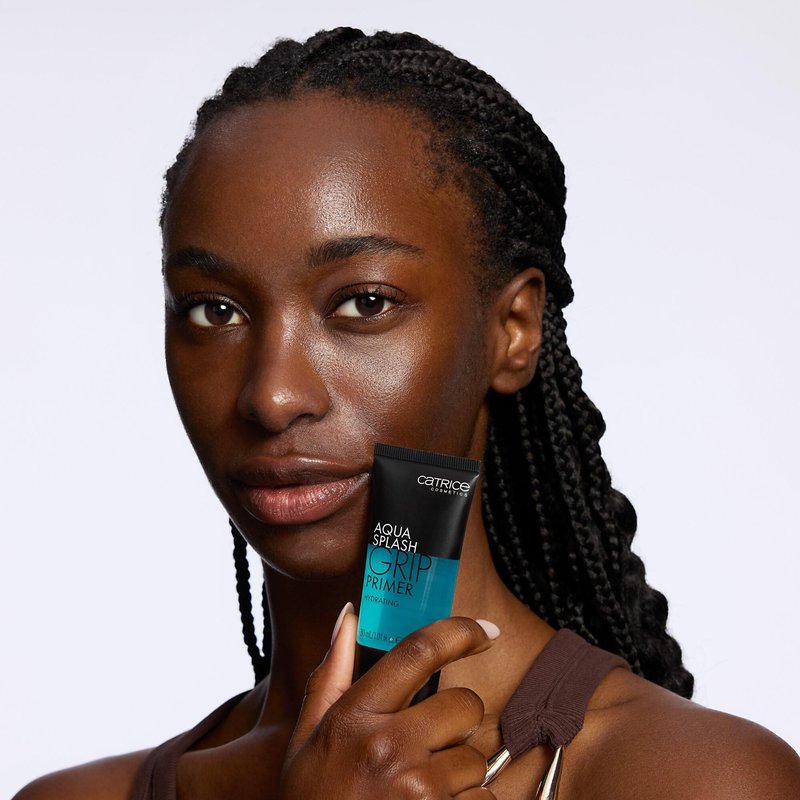 Catrice Aqua Splash Grip Primer + Niacinamide & Hyaluronic Acid | Hydrates Skin & Grips Product for Long Lasting Make Up | Vegan & Cruelty Free