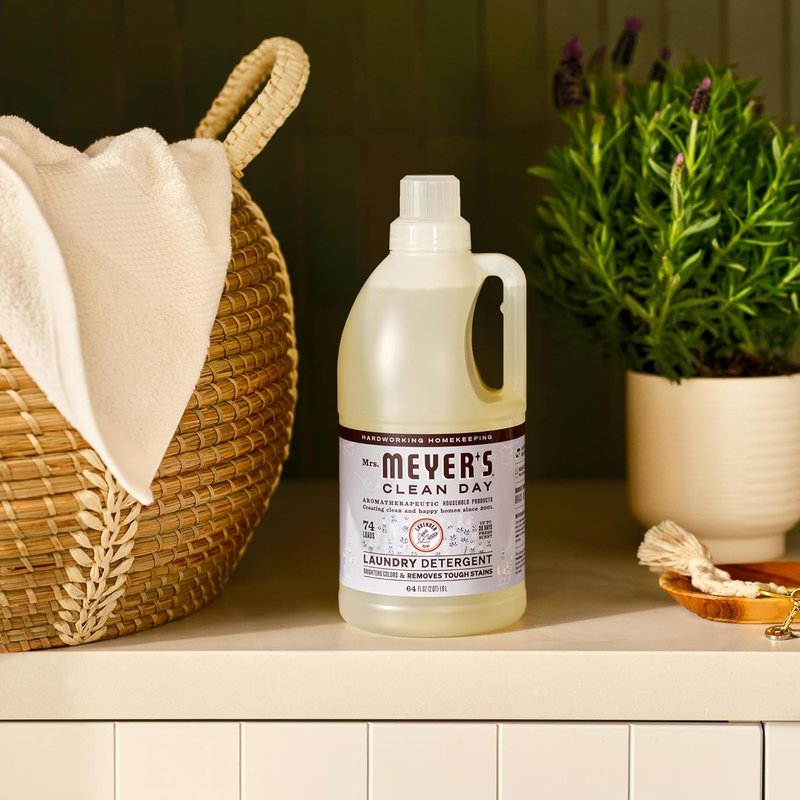Mrs. Meyer's Clean Day Liquid Laundry Detergent - Biodegradable Lavender Formula, 64 oz (64 Loads)