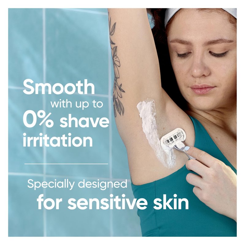 Gillette Venus Extra Smooth Sensitive Women's Razor with Reusable Handle, 3 Blade Refills and Shower Holder