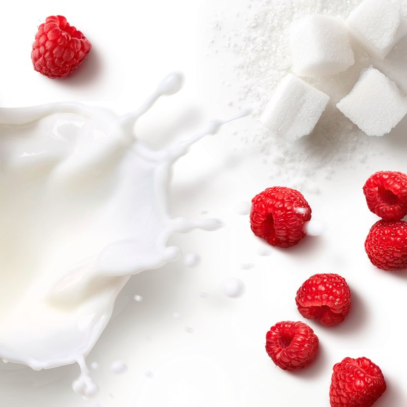 Dove Sugar Body Scrub Oat Milk & Berry Brulee For Women For Exfoliated & Hydrated skin 15 oz