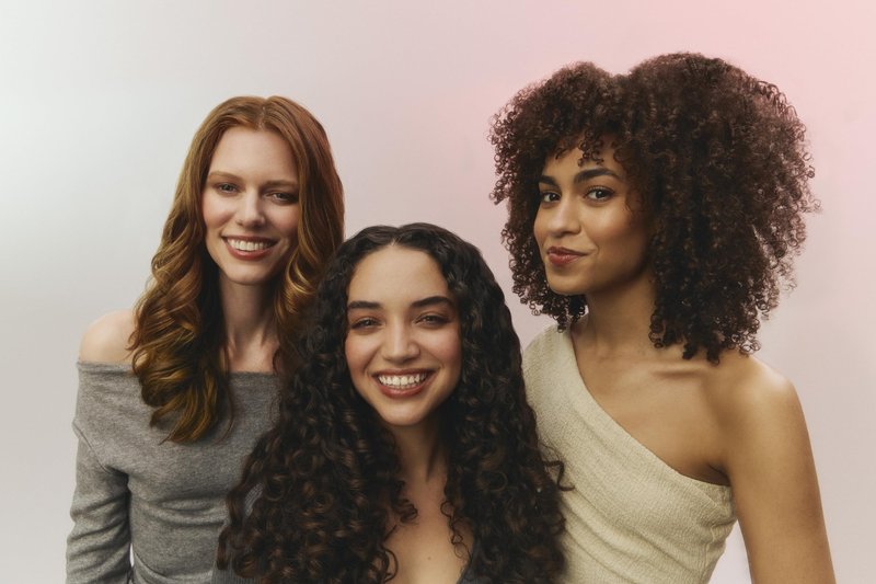 Ouidad Advanced Climate Control Featherlight Touch-Up Curl Gel Cream - 3.4 fl oz, Anti-Frizz Nano Technology, On-The-Go Style Refresher, Ideal for Fine to Medium Textures, For All Curl Types