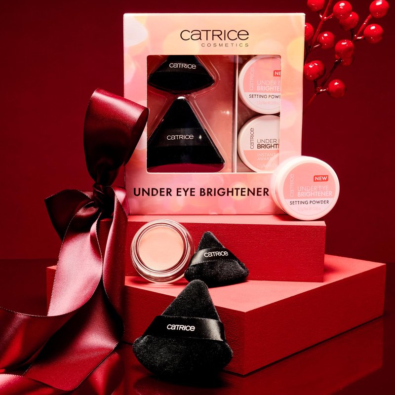 Catrice | Under Eye Brightener & Setting Powder Gift Set in 010 Light Rose + Magic Perfector Powder Puff Duo | Bright, Smooth & Long-Wear Finish