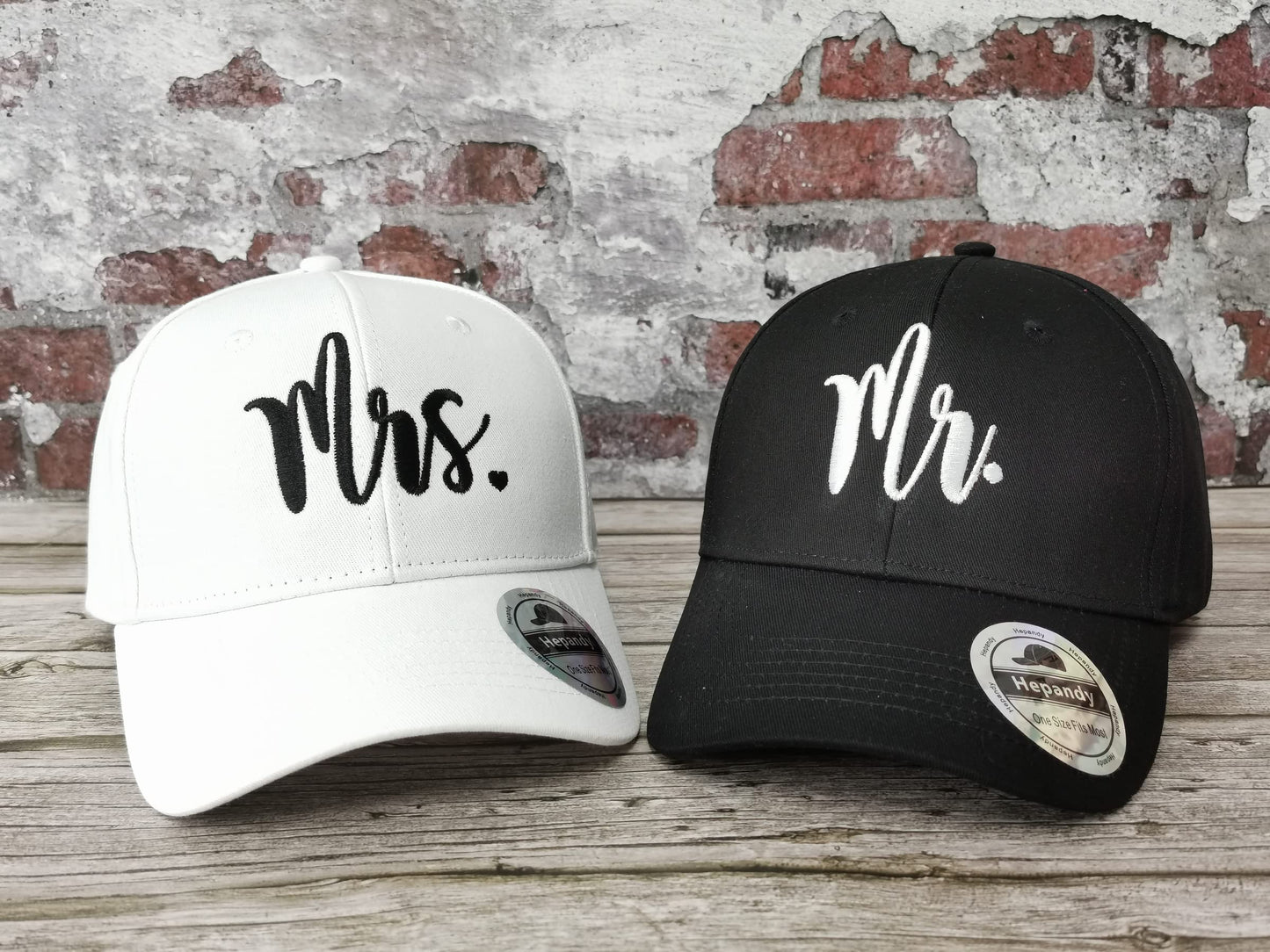 Mr and Mrs Hats, Embroidered Baseball Caps, Honeymoon and Wedding Gift for Couples, Black & White Bride Groom Matching Hats, Bridal Gift