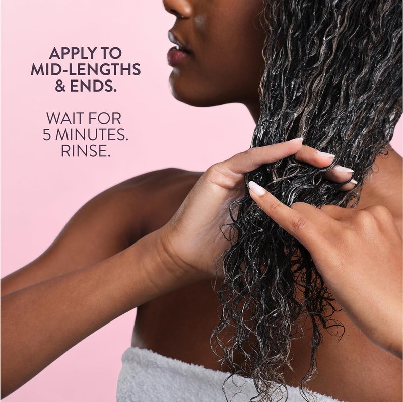 Pureology Smooth Gloss Treatment Mask - Smoothing Hair Mask for Frizz Control & Humidity Protection, Vegan