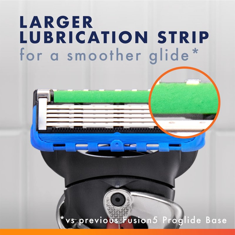Gillette ProGlide Razor for Men, Handle + 2 Blade Refills